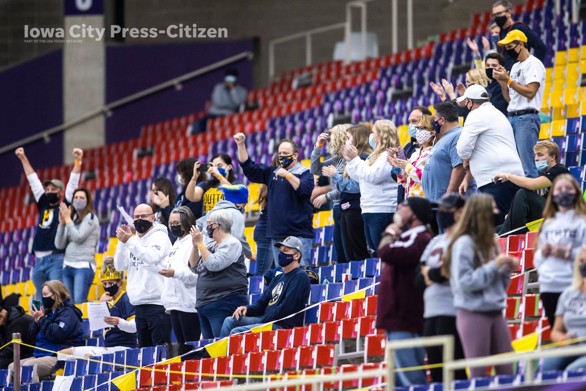 josephwcress's tweet photo. Iowa City Regina Regals are the 2020 Class A football state champions. @ReginaRegalsAP @Regals_Football #iahsfb @presscitizen @RegisterVisuals Photos: https://t.co/UwZTXzPabX https://t.co/KTJGfrVSzy