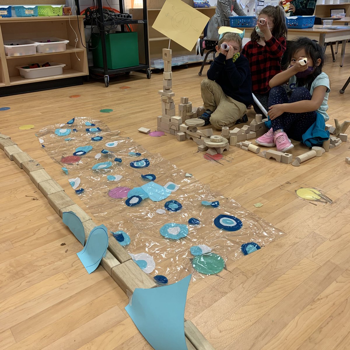 Kindergarten Room 14 tweet media