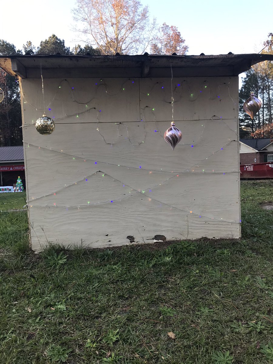 Dollarmillion11's tweet photo. Don’t ask if it’s to early to put up your Christmas decorations hell no it’s 2020 it’s never to early @alyssabflowers @Tusjck #Christmas2020 #donthate #Christmas #decerations   #HappyHolidays #AllIWant4Christmas https://t.co/GCys2DyVW4
