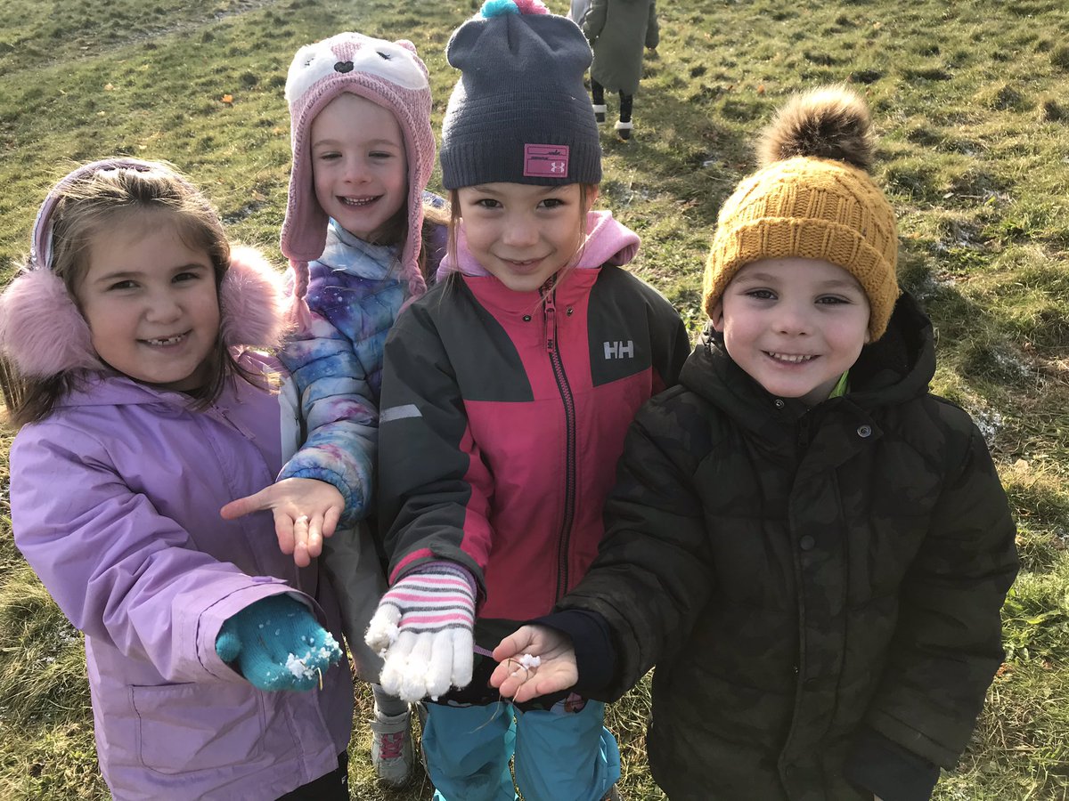 ms_stevenson_nl's tweet photo. Snowfall wonders! Ss were so inquisitive today...why are the flakes like little snowballs? Why is there more snow in some places than others? Why is there so much snow in the bird nest? And lastly, are we ready for winter?!? #seasonschange #winterclothes #roseycheeks https://t.co/7zDNq2d1UD