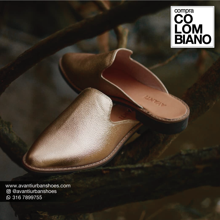 PROPAIS's tweet photo. Apoyemos a los diseñadores colombianos que se esfuerzan por crear productos únicos. Cree en el diseño y manufactura colombiana, compra producto nacional.
#compracolombiano #vístetedecolombia #modaencuero #hechoencolombia  #diseñocolombiano #Bucaramanga 
https://t.co/hhQoEY1vDo https://t.co/7gVHaquTKS