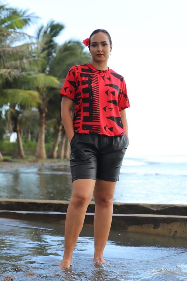 samsonleefiji's tweet photo. Your everyday essentials πΊ Our Waka tshirts and shorts by Rogue stitch
Now available in store πΊ
~Visit us at shop 1, Butt Street, Suva~(pink shop)
Photo credit: @woahstudio #SLFijiShopTheLook #FijiFashion #PacificFashion #MadeInFiji #FijiDesigner https://t.co/5qlAaTOsY9