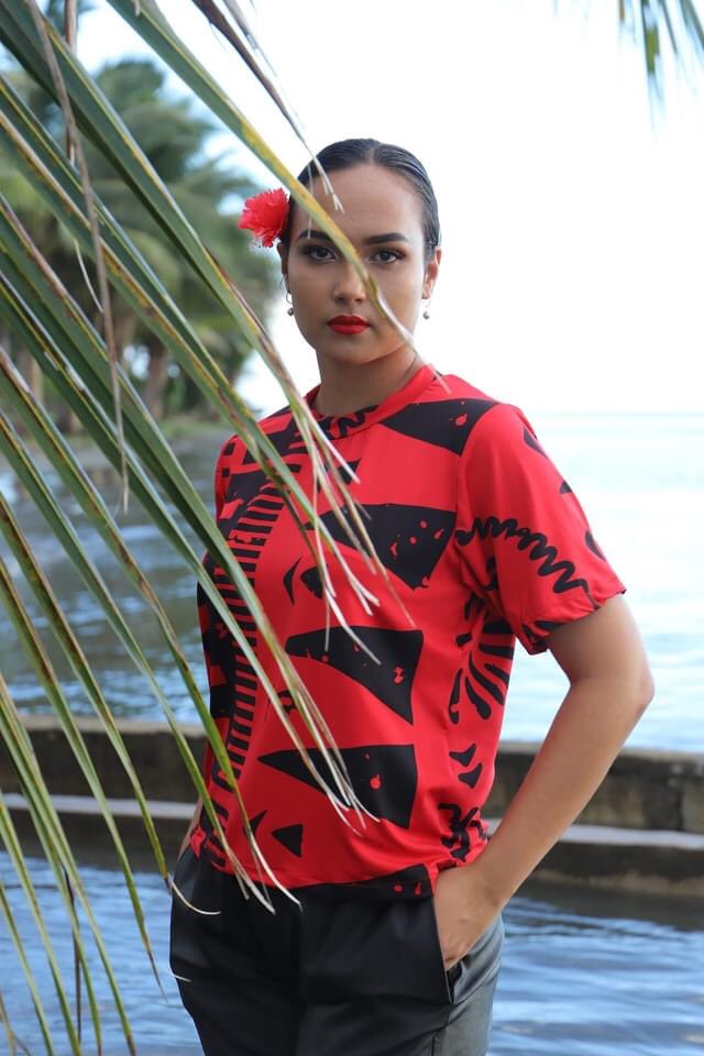 samsonleefiji's tweet photo. Your everyday essentials πΊ Our Waka tshirts and shorts by Rogue stitch
Now available in store πΊ
~Visit us at shop 1, Butt Street, Suva~(pink shop)
Photo credit: @woahstudio #SLFijiShopTheLook #FijiFashion #PacificFashion #MadeInFiji #FijiDesigner https://t.co/5qlAaTOsY9