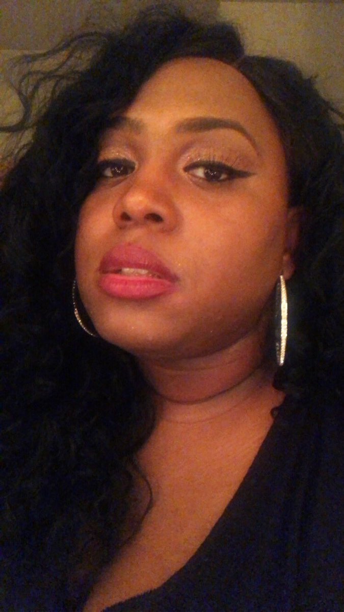 Shae x5 tweet media