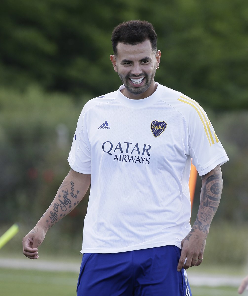 BocaJrsOficial's tweet photo. 🇨🇴😃

#VamosBoca 👊 https://t.co/O41AIY2Duj