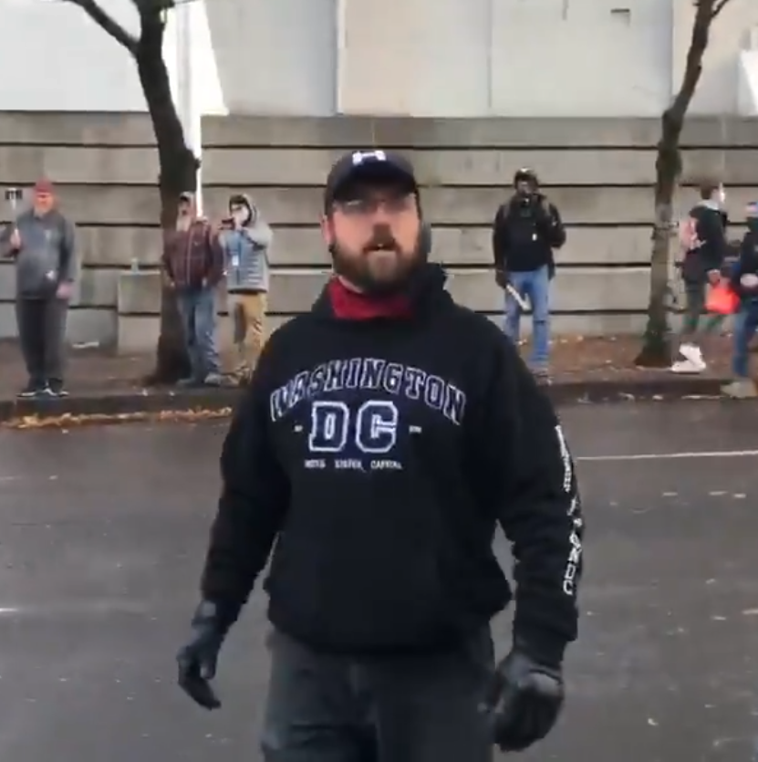 Violent COPS NW member Jeremy Roberts ( https://twitter.com/search?q=from%3Arosecityantifa%20jeremy%20roberts&src=typed_query), who uses Audra Price's events as a pretext for aggressive assaults, is also seen in the previous video doing the thing he does.  https://twitter.com/RoseCityAntifa/status/1321222085574758400