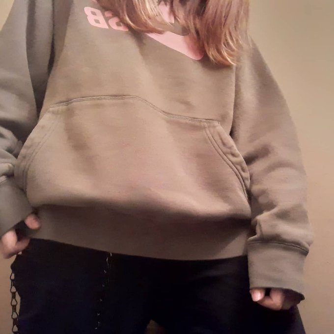 1 pic. Rough around the edges, soft and sweet underneath https://t.co/h2uMoF41nJ