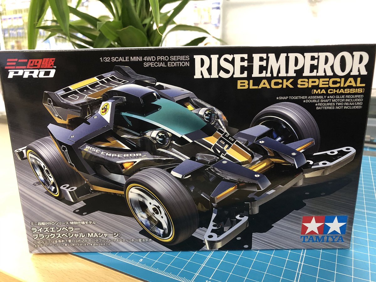 KawaiModels's tweet photo. 新製品各種入荷です。
ラスキウスにベース2色/仕上げコート1色/キャラ用髪色2色追加です👍✨
※営業時間 AM10:00-PM7:00
-----------------
#ライアン #ハートペンライト
#フーディライアン
#ライズエンペラーブラックスペシャル
#LASCIVUS #ラスキウス
#LASCIVUSAura
#CL07 #CL08 #CL09
#CL106 #CL107 https://t.co/cnWfNLewag