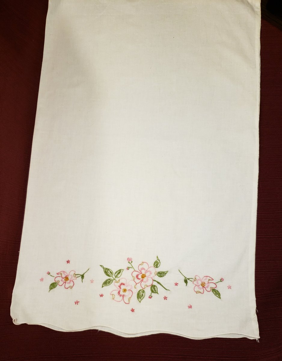 quilts_more's tweet photo. Vintage Floral Embroidered Pillowcase, White Pillowcase, Pink Flowers With Green Leaves, Needlepoint, Retro Bedding Style, Floral Bedding https://t.co/nOHYz3Um7T #Etsy #ImagineQuiltsAndMore #FlowerEmbroidered https://t.co/5Mffr7qA5u