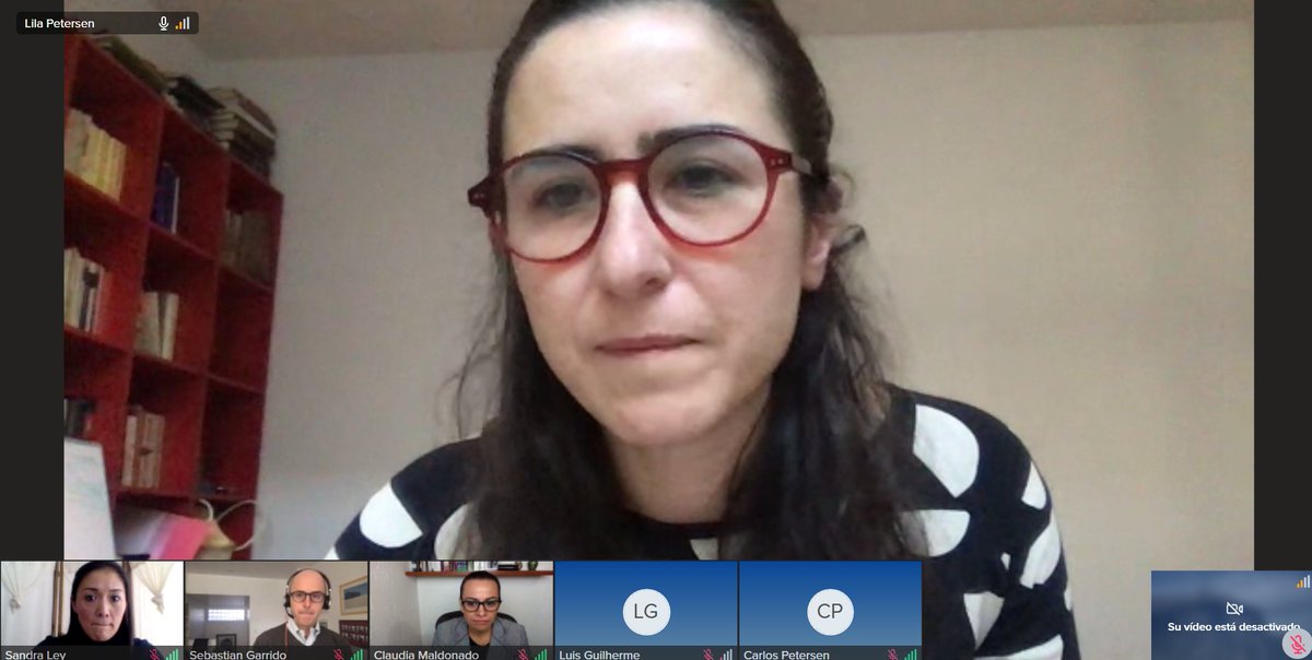 DPP_CIDE's tweet image. El día de hoy asistimos al examen de grado de Lila Petersen (@lilation), quien presentó una investigación sobre la eficacia colectiva como prevención de la violencia en México. Tras un interesante debate, el Comité decidió aprobar a Lila por unanimidad.

¡Felicidades Dra. Lila!
