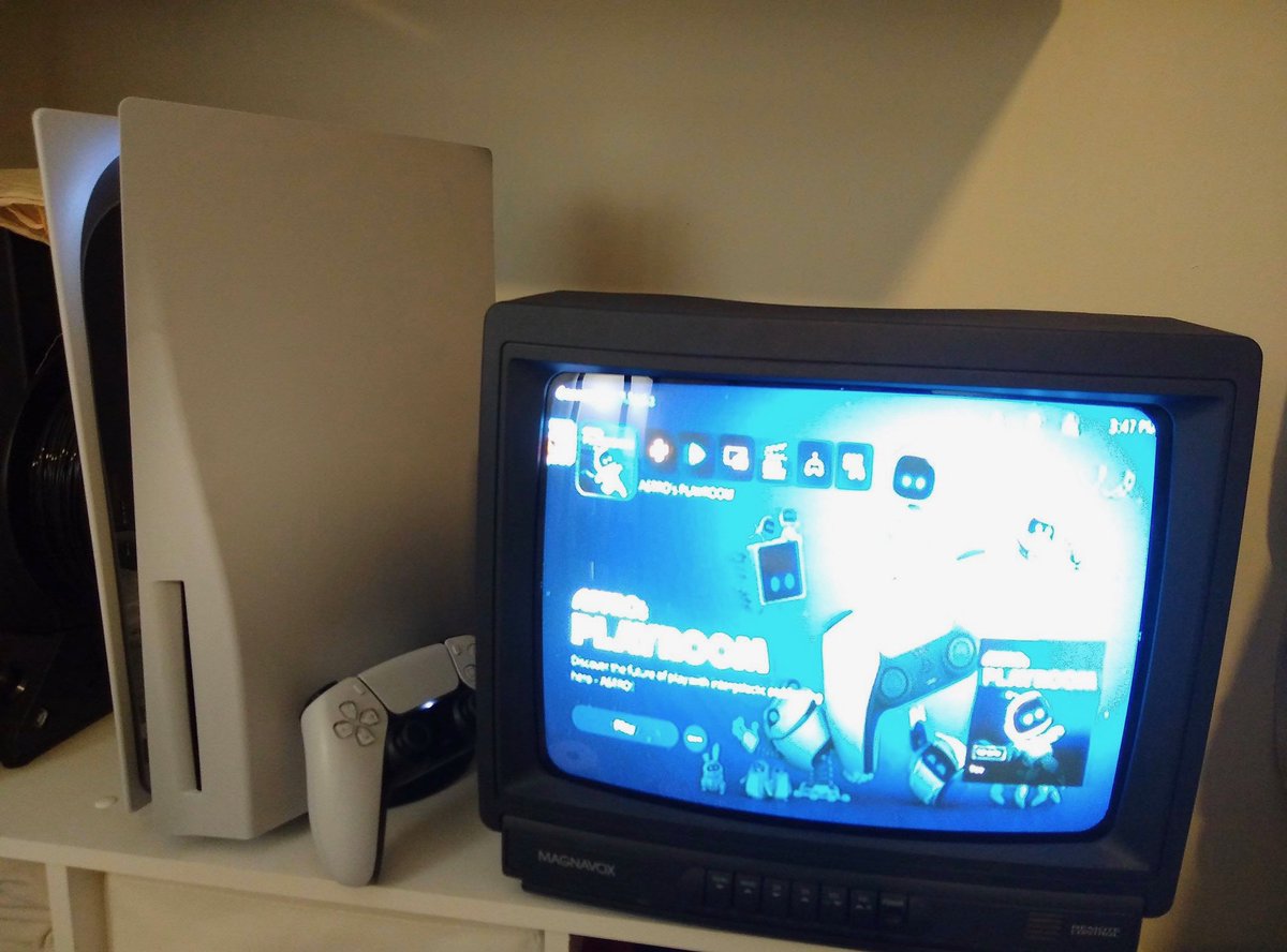 CryptoPoder's tweet image. Was finally able to snag the ps5 today