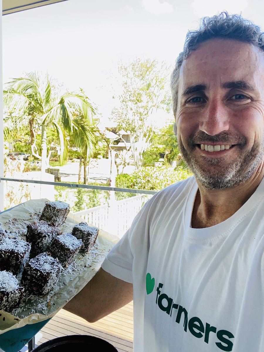 I have a fantastic career in agriculture and there are so many of them to choose from - celebrating #AgDayAu today @CANEGROWERS proving that I will never be a professional baker - thank a farmer for your next meal- find out more @NationalFarmers @QldFarmers #kitchencleanup!