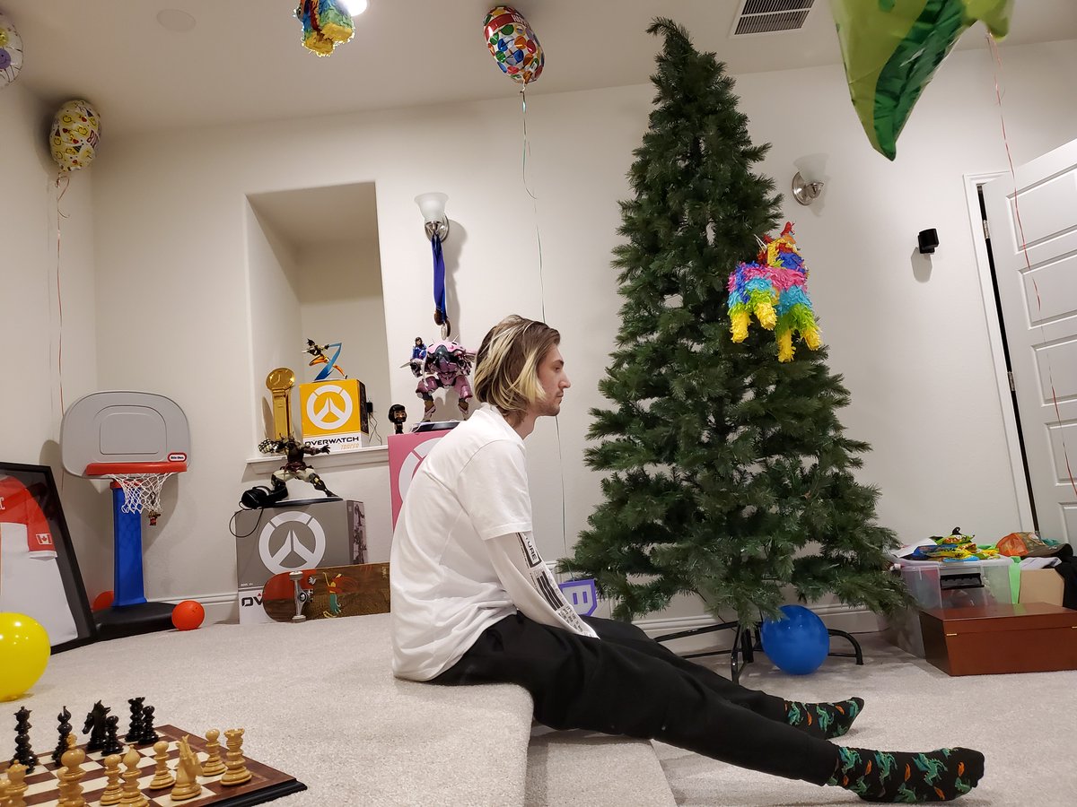 xQc (@xQc) on Twitter photo 20/11/2020 00:15:54 🕐 🕐
