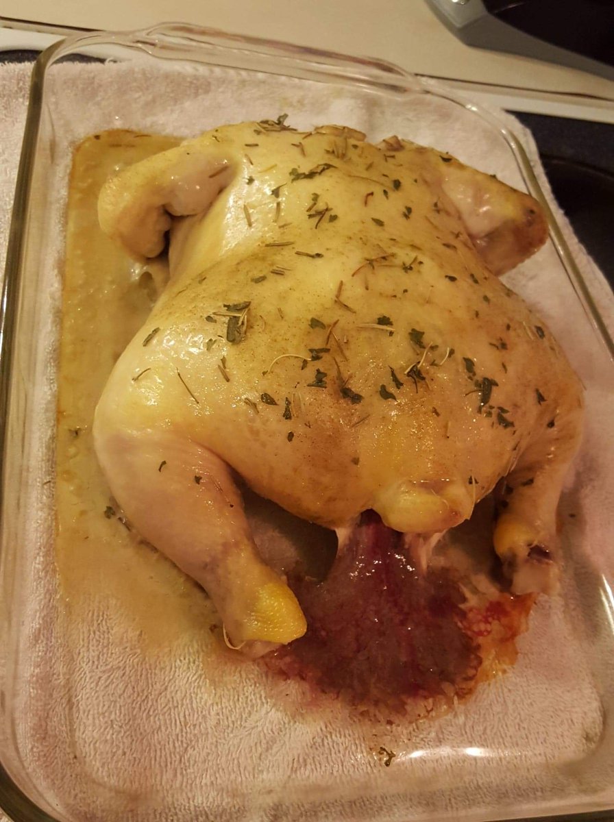 NihilistFraud's tweet photo. @pepsi We forgot to take the heart/other innards out before we cooked it. 🤮
@pepsi #PepsiApplePieChallenge #fail https://t.co/Ql4puYMrac