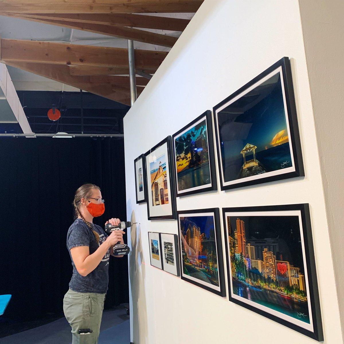 It's been a crazy few days, but the #NewNormal photo show is up @ARTSatMarks!

We're proud to sponsor this #contemporaryphotography exhibit, on display from now through the end of the year. The #MarksGarage gallery is open Tues through Sat, noon to 5 pm. Don't miss it!