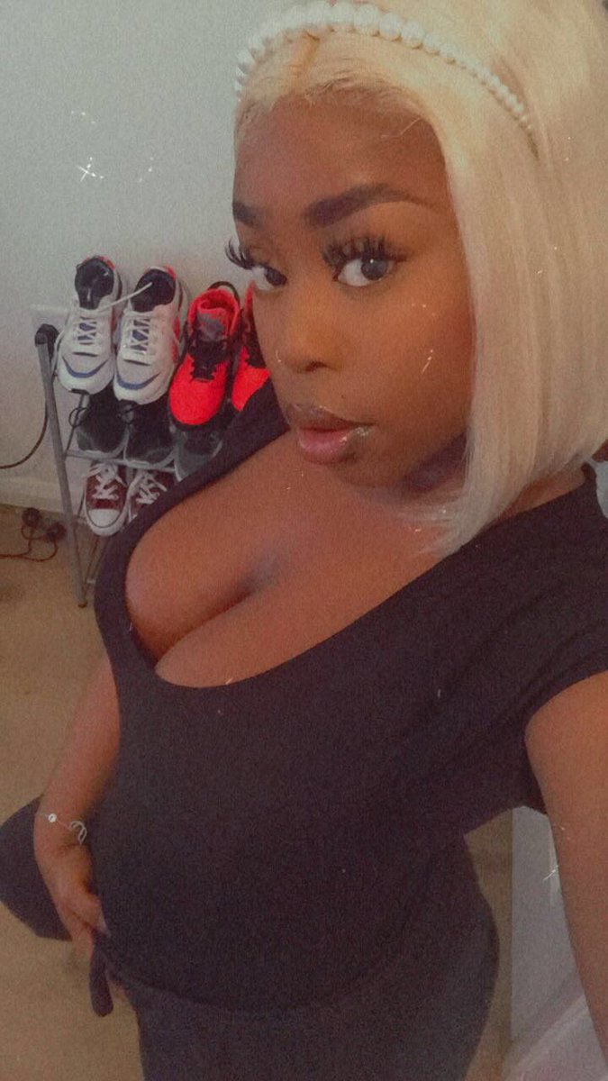 sweet_onex's tweet photo. Barbie doll https://t.co/VcRyEV4NKp