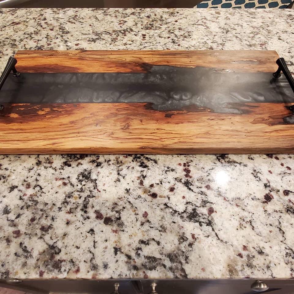 ArtontheSquare3's tweet photo. #JeffBlecher #handmade New #servingboards and #charcuterieboards. #Cherry, #Walnut, and #Hickory #woods with #coloredresin.
#handmadegifts #handworkedwood #ArtontheSquare #localbusiness #NWArkansas #Bentonville #DowntownBentonville https://t.co/z94sX7Cf0Y