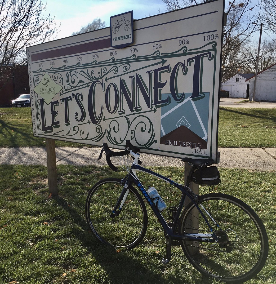 HeidiSoliday's tweet photo. Did I just pass 4250 miles for the year? Why, yes, yes I did! #RRVT #PERRY #MOVEITORLOSEIT #BIKEIOWA https://t.co/exWmCtSITx
