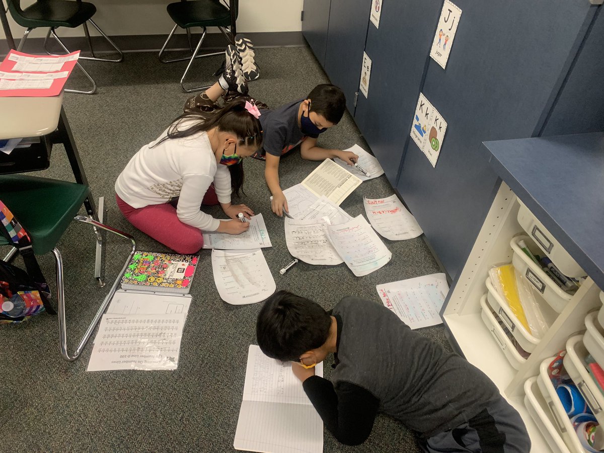 ljsmark10's tweet photo. Mrs Aguirre’s students love guided math. Her students are fully engaged. #BayColonyElem #DisdElemMath https://t.co/IG0mSVTWuF