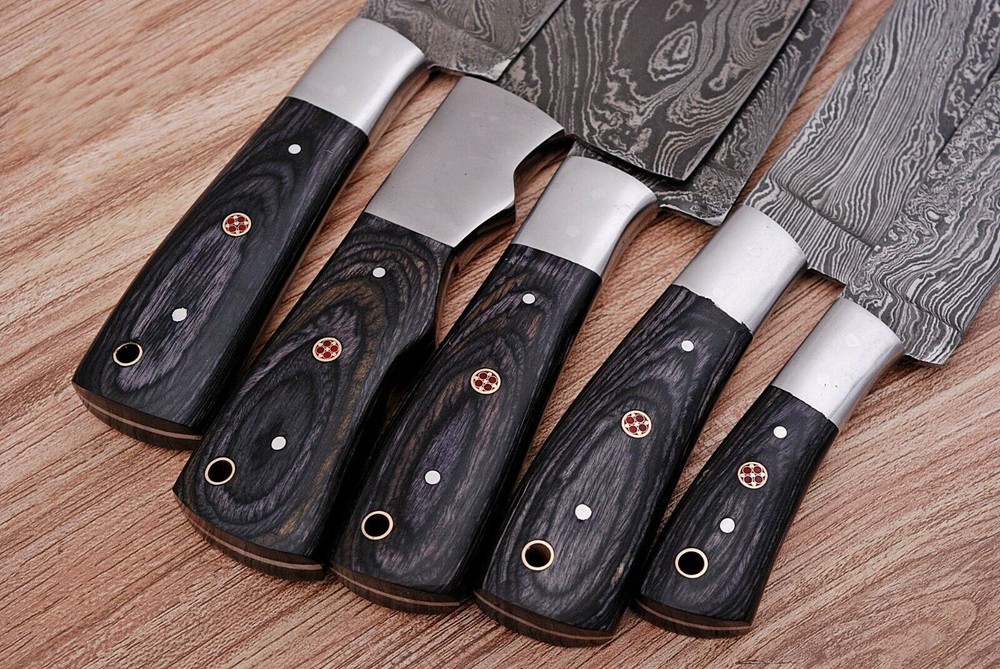 KnivesTk's tweet photo. 🔥Forsale*
Handmade Damascus Steel Sharp Edge Blade 5Pcs Chef Knives Set With Unique Handle.
#knife #knives #blades #damascusknives #usa #handmadeknives #uk
#usamadeknives #forgedinfire
#christmasforgift #chefknife #chefknives #chefknivesset #bbq #kitchenknives #cutlery #forsale https://t.co/MPx1CjSPZc