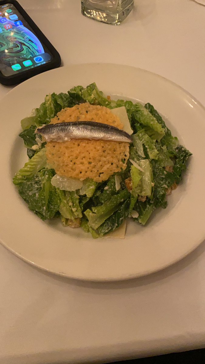 BredgSteve's tweet photo. WhatPlaceYouKnowMakeSaladsLikeThis https://t.co/2NRBdpyQDm