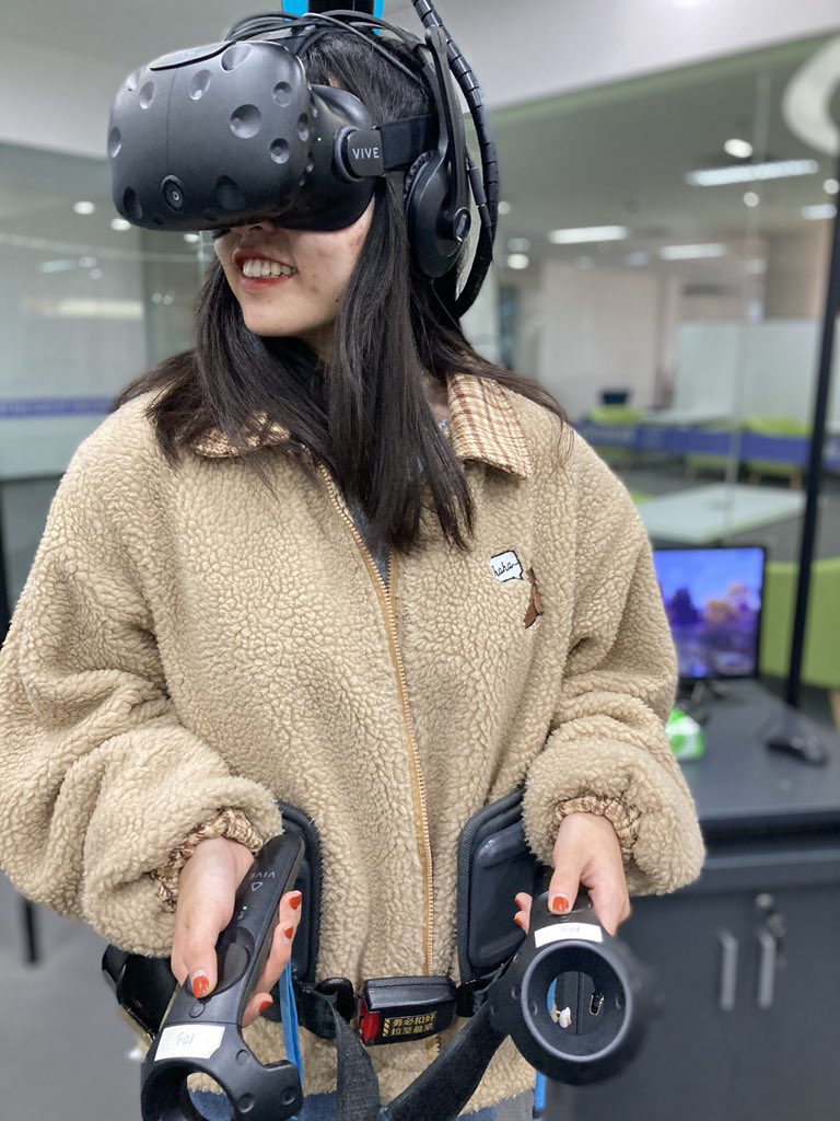 Lancement de #NovembreNumerique à l’AF Chengdu, en présence de M. Bruno Bisson, Consul général de France <a href="/IFParis/">Institut français</a> @Fondation_Af