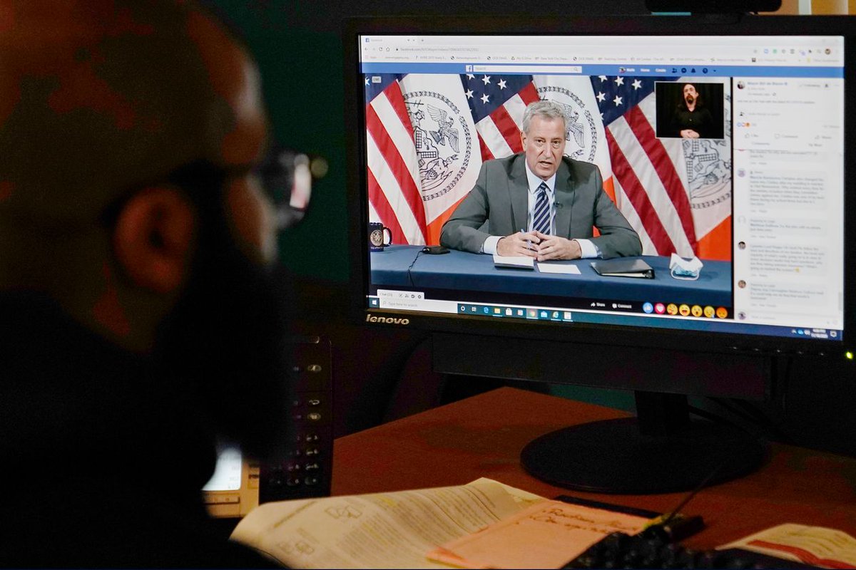 NEWS: NYC Mayor  @BilldeBlasio had hoped to keep the nation’s largest school district open at least through Thanksgiving but rejected a state proposal that could have staved off the closure of public schools, people familiar with his deliberations said. https://www.wsj.com/articles/new-york-city-mayor-deliberated-for-hours-before-closing-schools-11605831515