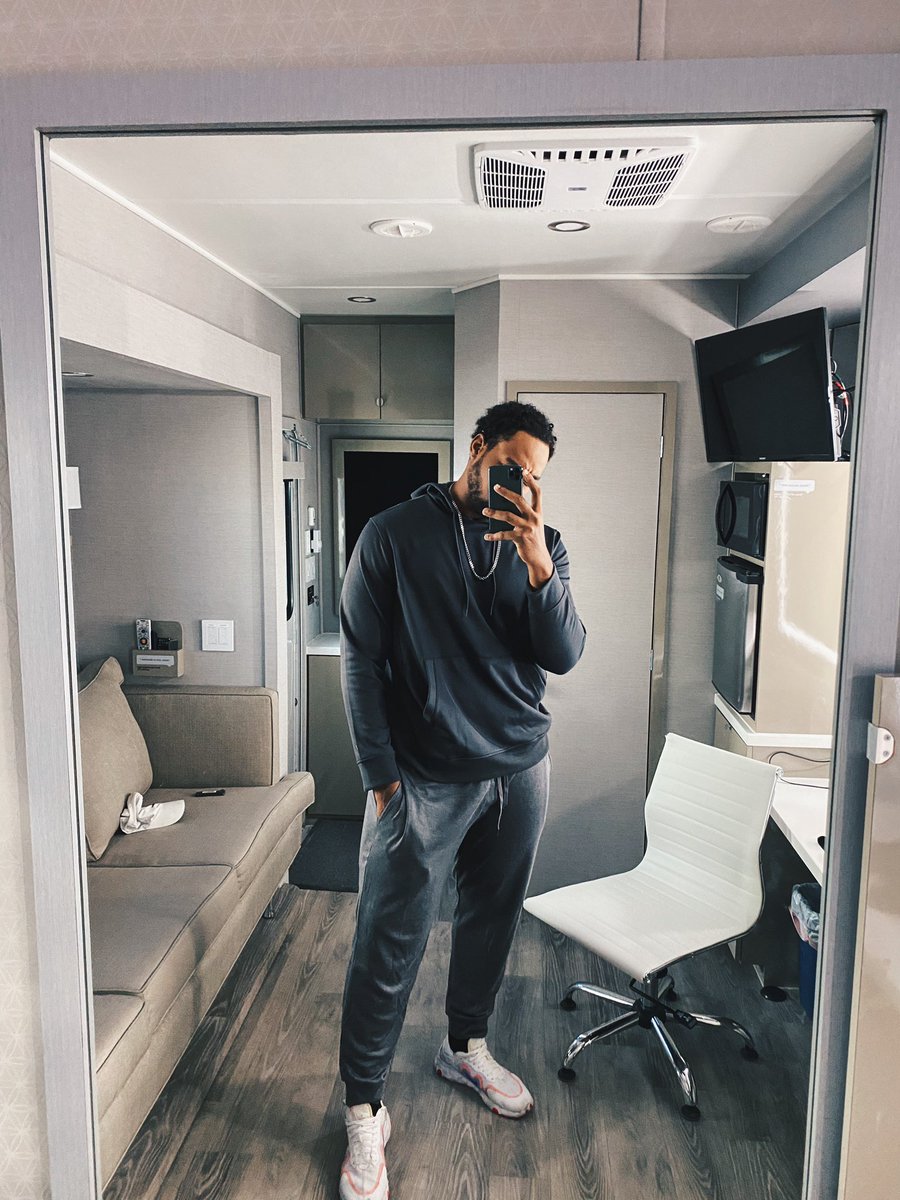 ttraskk's tweet photo. In the kitchen cooking....
#Actor #Trask #Back2Work https://t.co/2laZ29ozIc