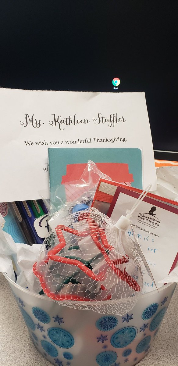 Received a gift from one of my online students!  What a nice surprise and amazing way to start out my Thanksgiving Break! <a href="/msstuffler/">Ms. Stuffler</a> #SWExcellence