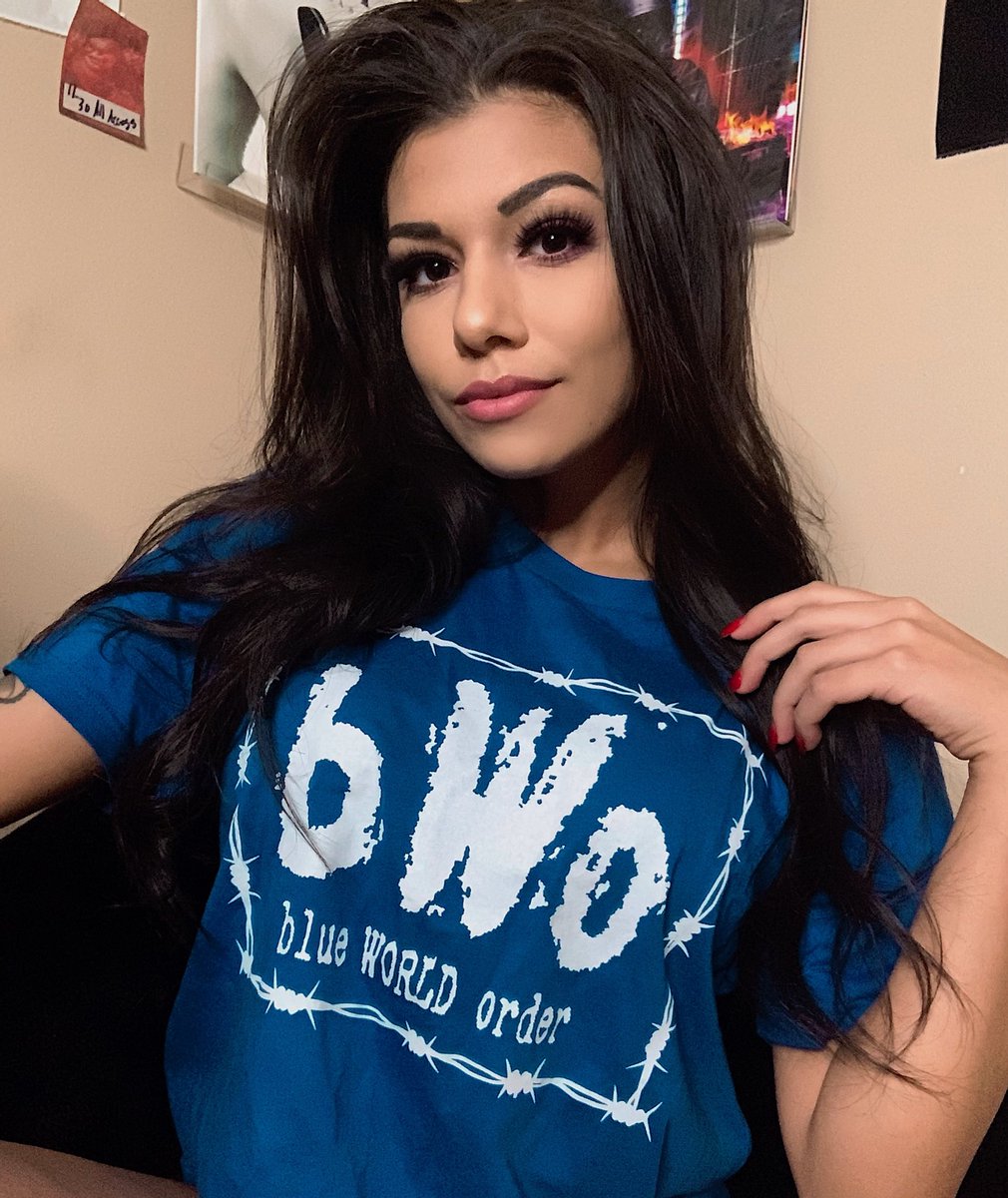 Jaide_Alicia's tweet image. after a lengthy hiatus- tomorrow I’ll be uploading my interview w/ @BlueMeanieBWO to @GetHardWithJA 🖤