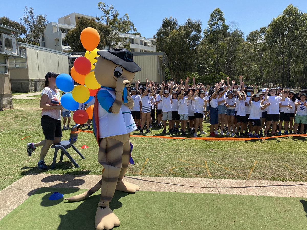 newingtonpublic's tweet photo. Celebrating 750 days of PBL implementation. Colour Run to reinforce our expectations; orange (learner), red (safe), blue (responsible) and yellow (respectful). https://t.co/ILLWu5HQii