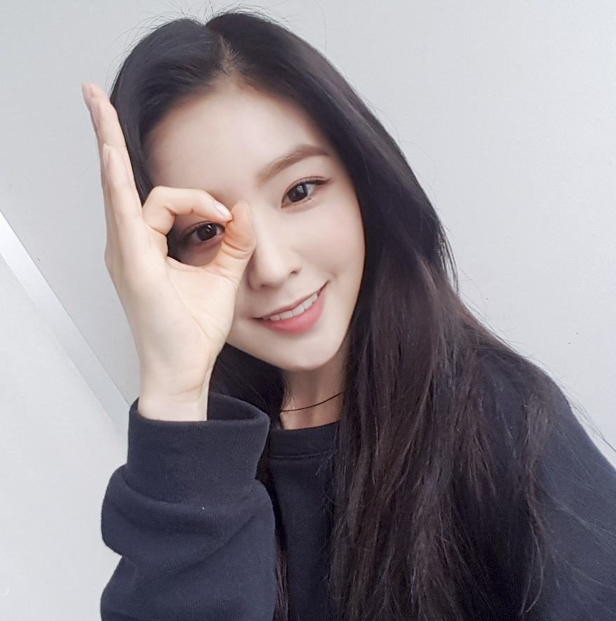 RVolution_twt's tweet photo. *°• ⃕ 𝗥𝗲𝗱𝗩𝗼𝗹𝘂𝘁𝗶𝗼𝗻 playlist•°* —🍉
#TMAreTigers + #TigerinsideTM
Hoy es una buena noche, y por ello hago mi primera aparición para presumiros este temazo. Sin duda su rap es ✨maravilloso✨ y debéis ir a escucharlo sí o sí. We stan. https://t.co/aYItCg9Y6s