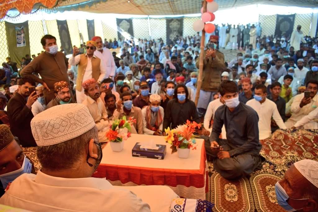 BakerHingorjo's tweet photo. Great to see Makhdoom @ZainHQ and his followers followed the #SOP during his visited of different areas of Sindh. Makhdoom @ZainHQ made an example that we live a normal life by following #SOP. He proved that he is a great leader. https://t.co/orj4gsGle0