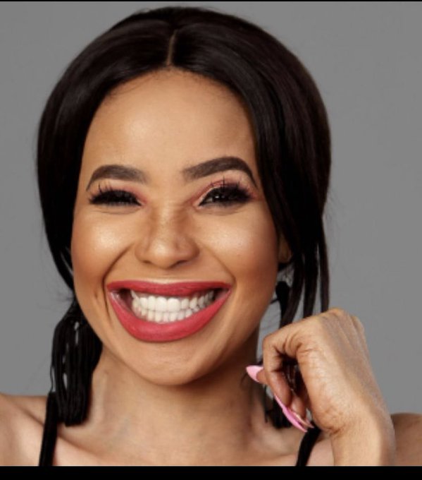 _ShakaZungu's tweet photo. Rest in power peace Queen of Kwaito #RIPMshoza Mshoza #kortes 💔💔💔💔💔 https://t.co/KT89jfzRkp