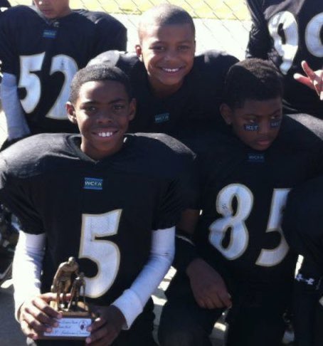 Jékob L Jones tweet media