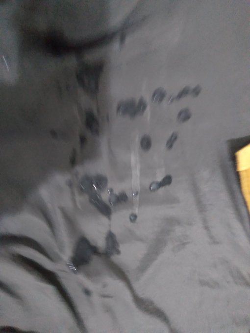 Meu len&ccedil;ol dobrado, j&aacute; todo lambuzado... https://t.co/39a1mvsgka