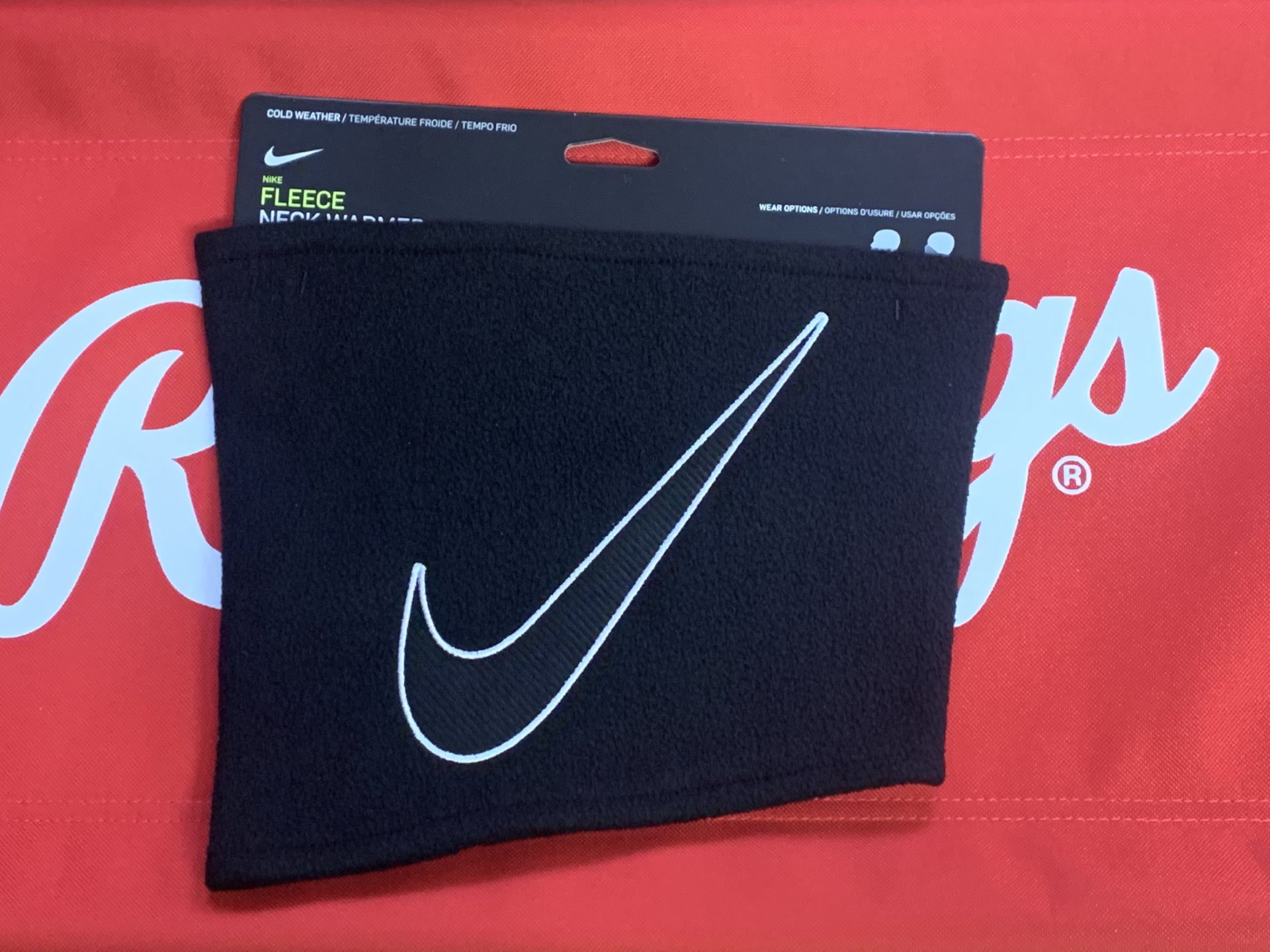 すみれスポーツ Ar Twitter Nike ネックウォーマーや手袋などの 防寒グッズ少しだけですが 入荷しております 私が思う世界一 かっこいいロゴの スポーツブランドはnikeです 2番目はすみれスポーツのロゴかと すみれスポーツ ナイキ Nike ナイキネックウォーマー すみれスポーツ Ar Twitter Nike ネックウォーマーや手袋などの 防寒グッズ少しだけですが 入荷しております 私が思う世界一 かっこいいロゴの スポーツブランドはnikeです 2番目はすみれスポーツのロゴかと すみれスポーツ ナイキ Nike ナイキネックウォーマー