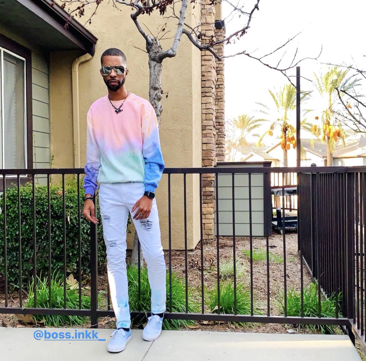 bossinkk's tweet photo. "Don't stop being a good person because of bad people."
-Throwback Thursday-
#Bossinkk #TieDye #Scenery #PortraitMood #PortraitPhotography #FadeHaircut #ThrowbackThursday #BlackBoyMood #TieDyeFashion #BlackMen #TieDyeOutfit #BlackBoyJoy #BLM #GayBlackMan #Happy #BlackGay https://t.co/Ekb0mYoeIb