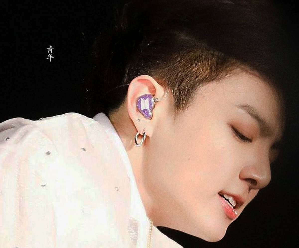 jeonss97's tweet photo. jungkook in undercut, DAMN FINE https://t.co/KZRc3RWgCr