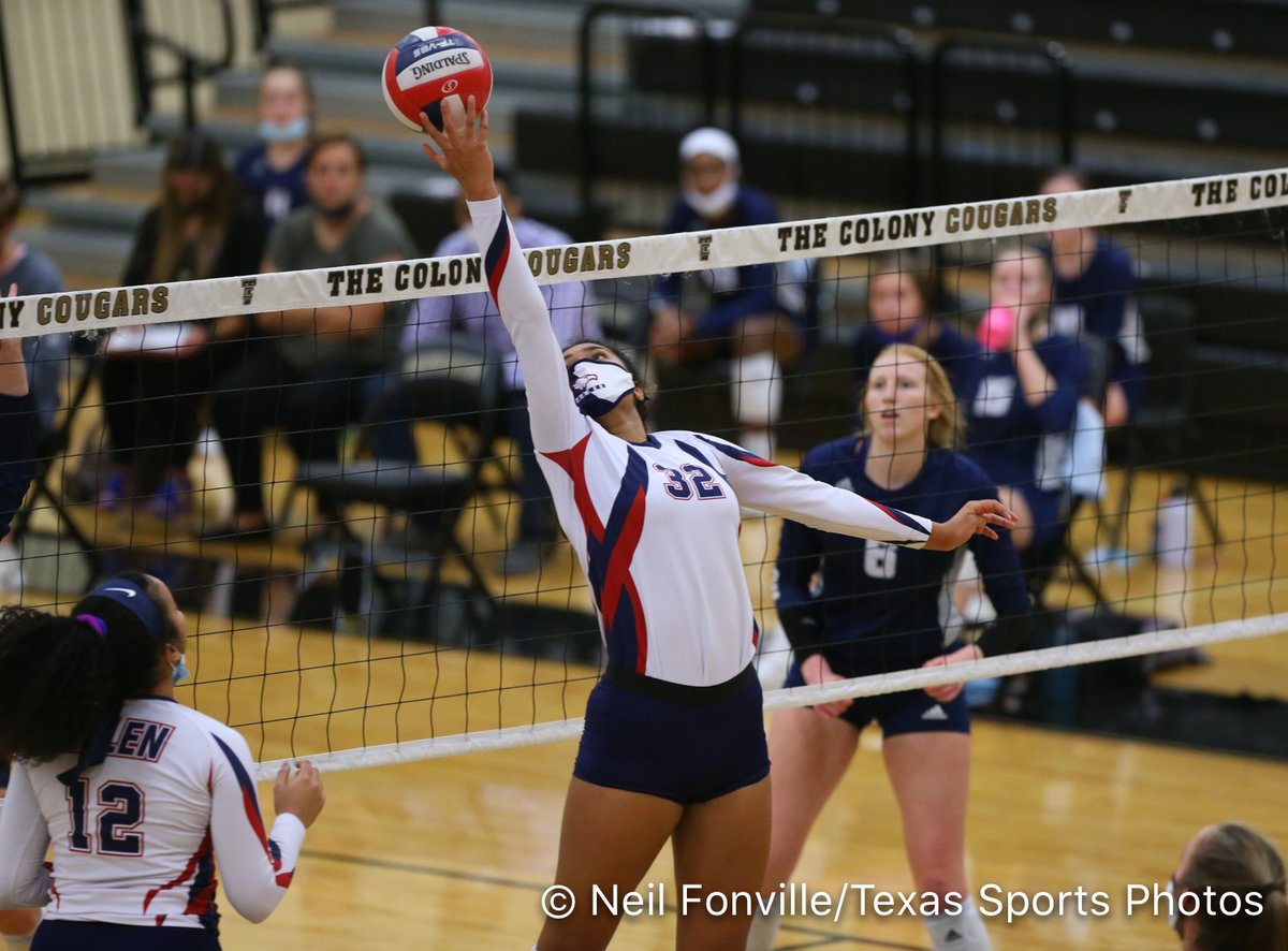 TXSportsPhotos's tweet photo. @ALLENVBALL lost to Flower Mound in 3 tonigh. I admire our seniors for their strength in these crazy times. The team will be solid next season with lots of talented juniors. Best of luck in your next step in life's journey. You did your community proud! #A-Up https://t.co/79B0id5MOA