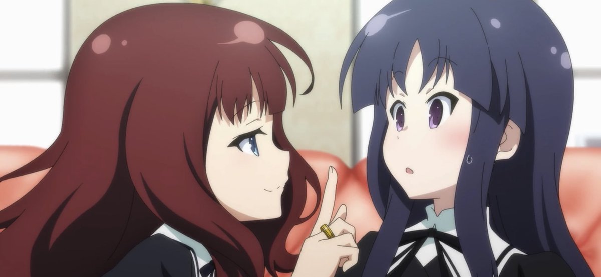 アニメも大変だからコマ送りレベルの指摘はしないけど Cm前の3秒ぐらいこれで止まる夢結さまはだいぶいただけなかった 右はcm明けの正しい 笑 夢結様 ツイレポ