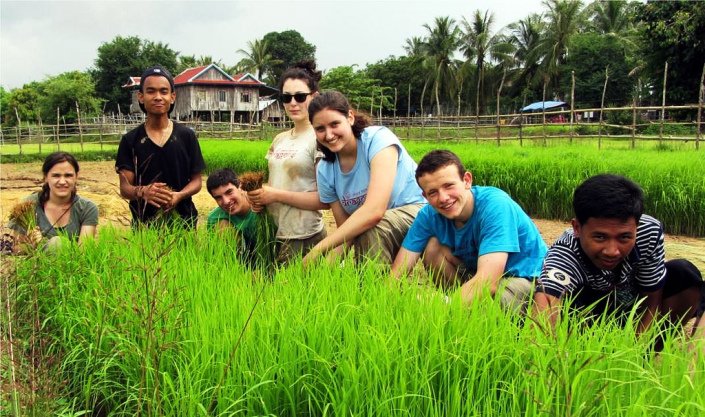 inzhanely_me's tweet photo. Community Based Tourism has different platforms which aims to provide economic effect not just in tourism but also to the people in a certain community. Let's talk more about East Java Community Based Tourism. https://t.co/ayV0ZOhDNj