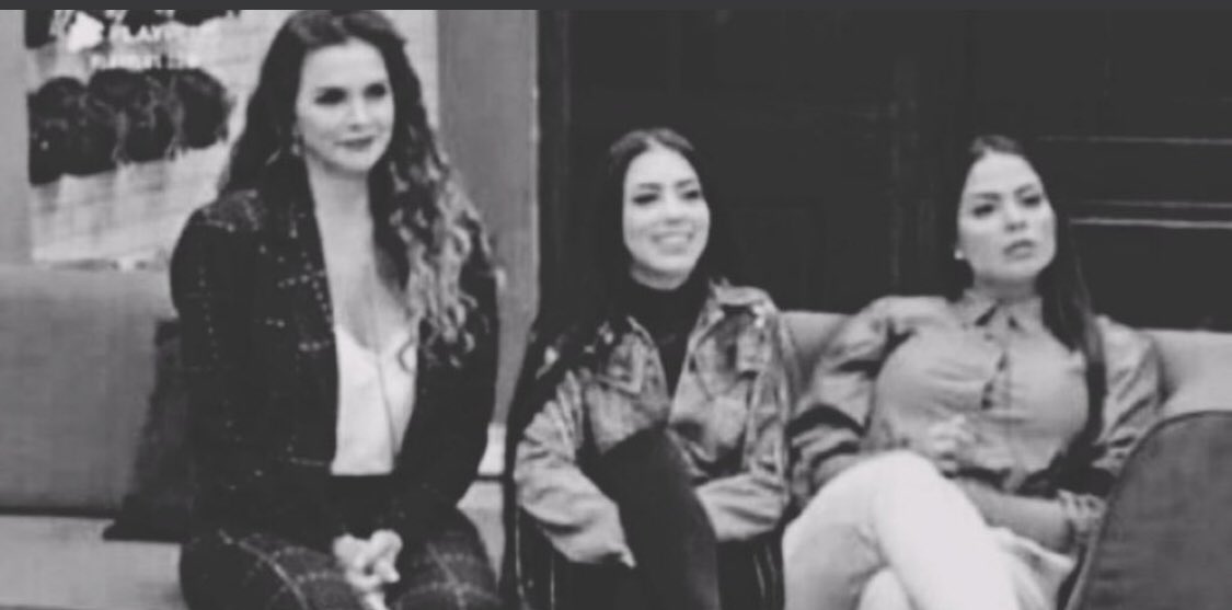 guedrinhaa's tweet photo. essa imagem finalmente foi completa  #EliminaçãoAFazenda https://t.co/aEDV2wTqNr