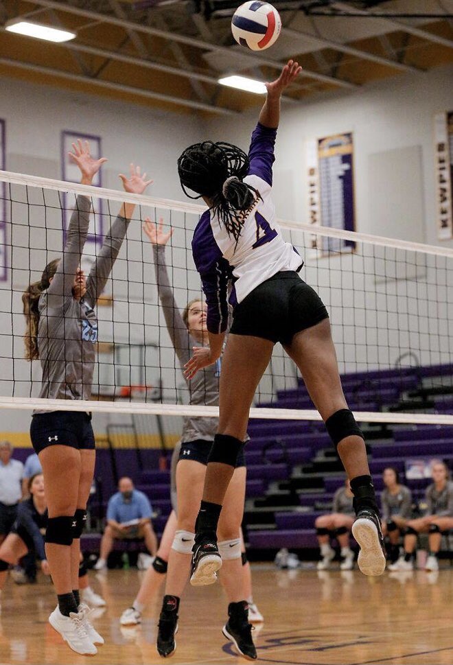 jericadjackson's tweet photo. Proud to say I broke the school record with 569 kills on my junior year, got 1st team all district and first team for all conference... one year left! https://t.co/hj1S2KywuU