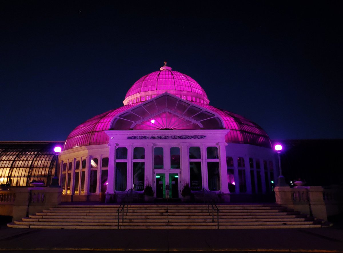 pinkcloyd's tweet photo. @KristinBeckmann @ComoZoo @stpaullibrary #MNtogether https://t.co/r5TafbH0Sr