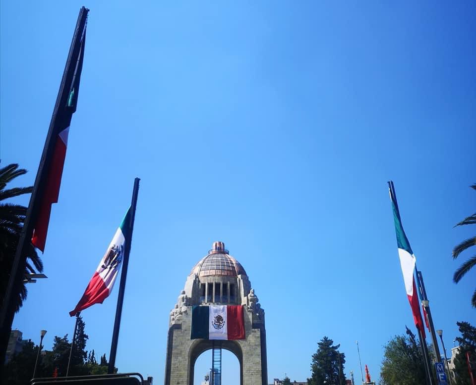 Todo listo para la celebración del 110 aniversario de la #RevoluciónMexicana  🎊🇲🇽 
#MomentosCasaBlanca