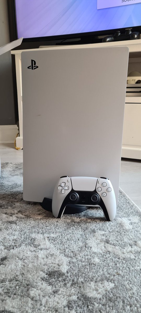 adammorrison88's tweet photo. Loving the #PlayStation5 Happy UK launch day ๐๐ป๐๐ป๐ฎ๐ฎ @PlayStationUK @PlayStation #ps5uklaunch #PS5 https://t.co/ohmG5znrLS