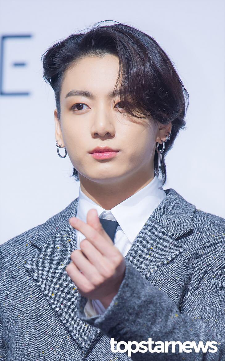 blackxagustd's tweet photo. BTS 'BE' Press Conference 사진 (JUNGKOOK)
#BTS #방탄소년단 @BTS_twt #BTS_BE https://t.co/4hknxrVNZL