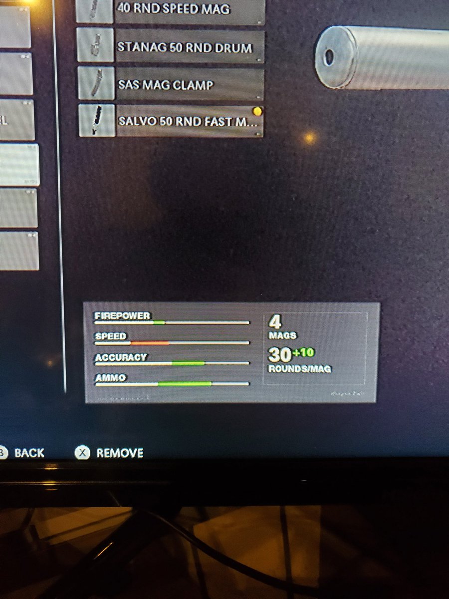 Scrollalex4's tweet photo. Hey @Treyarch @Activision @CallofDuty think I found a flaw with one of your magazine clips for the MP5..the Salvo 50 RND Fast Mag only has 40 Rounds instead of 50? https://t.co/QdVlGhTcYa
