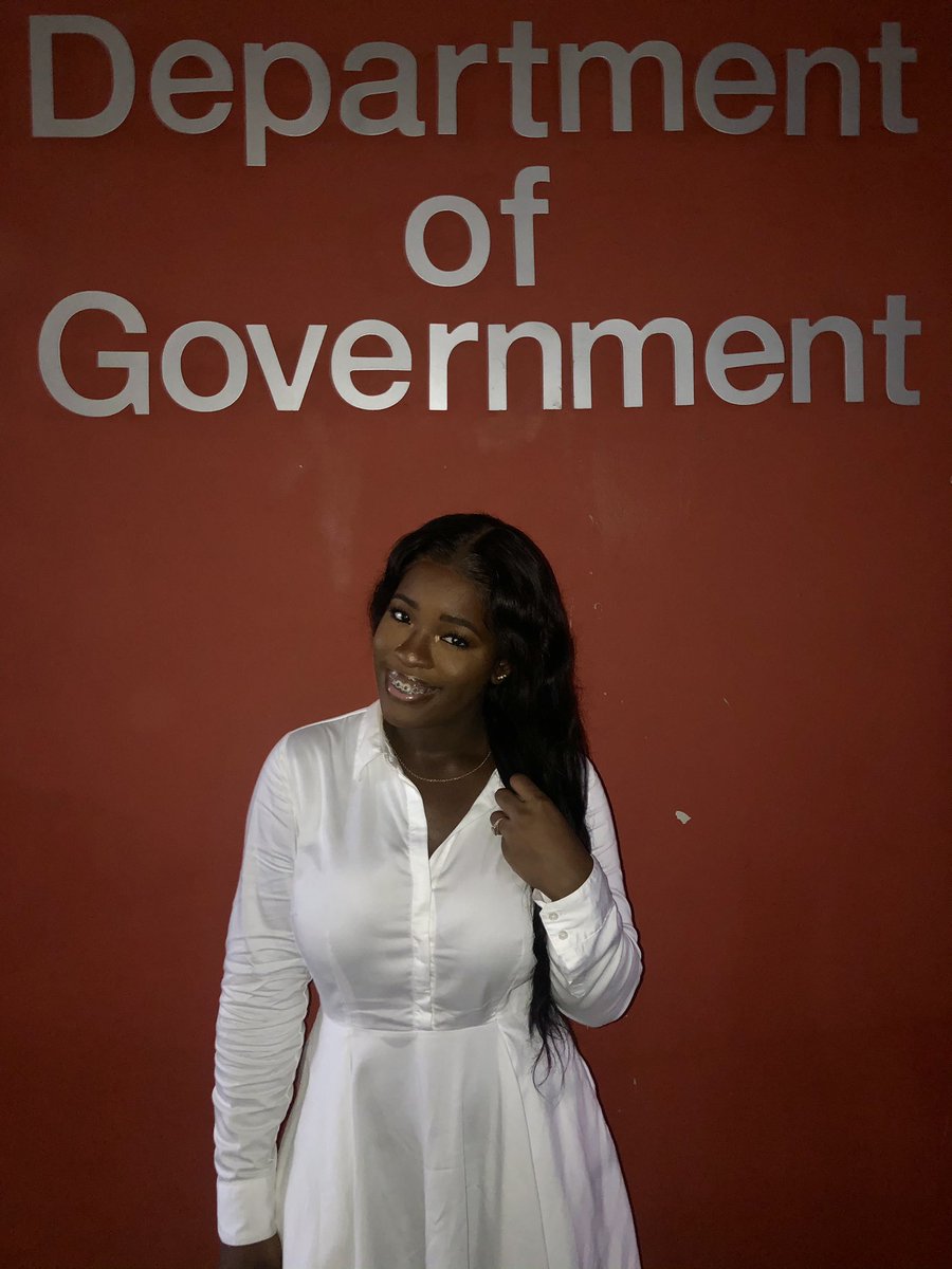 Dae__9's tweet photo. And that’s a wrap 🤍. Bsc. (hons) 
#uwigrad2020 https://t.co/NxxdkHaqrd